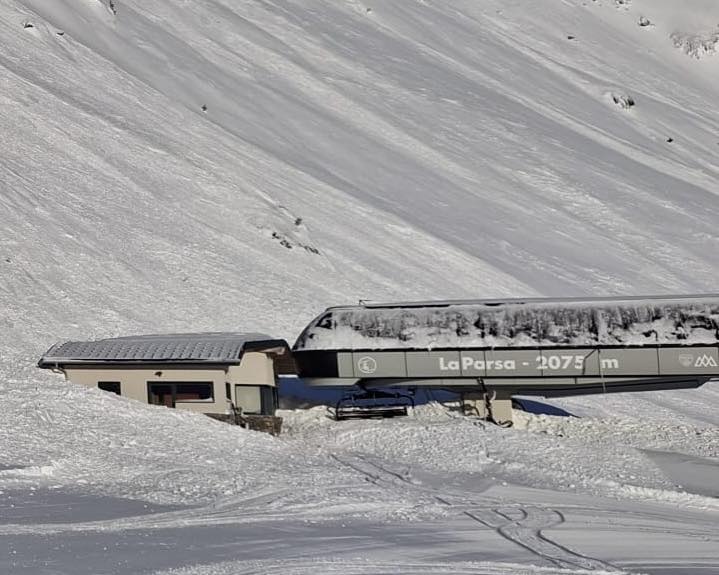 Extreme Caution Urged: Major Avalanche Conditions Grip the French Alps - SnowBrains