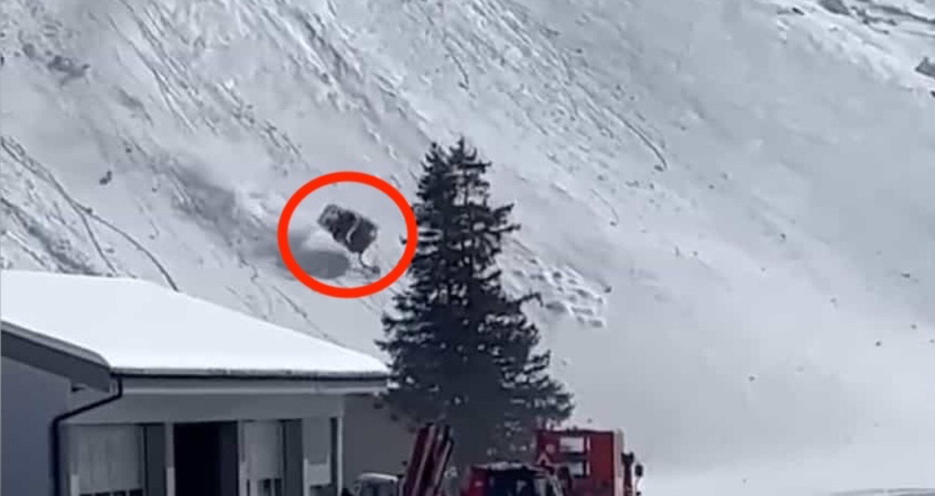 [VIDEO] One Person Dead After Gondola Detaches and Crashes at Titlis Ski Resort in Switzerland - SnowBrains